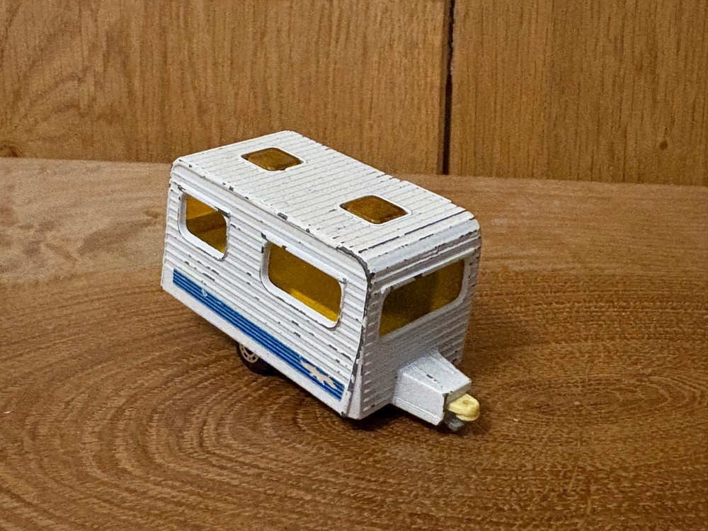 Matchbox Superfast No 31 Caravan playworn (26008)