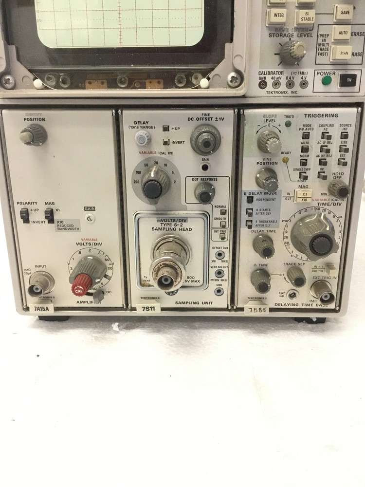 Tektronix 7623 Oscilloscope 5" Screen w/Amplifier, Sampling Unit & Delaying Base