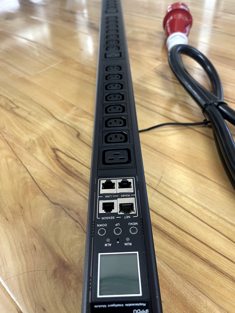 Rack Power Distribution Unit Metered PDU for Data Centers or bitcoin mining