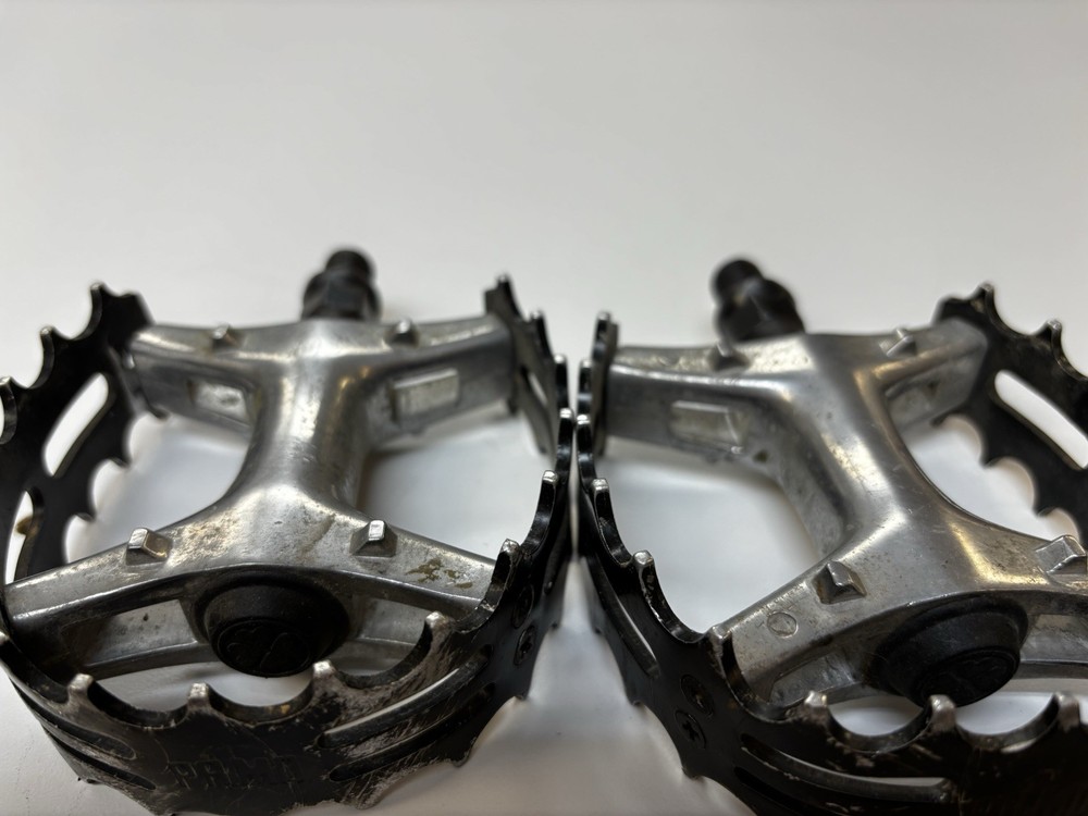 Pr1mo Pedals 9/16” HTF N ICE