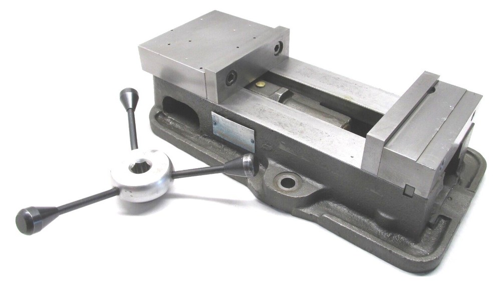 KURT ANGLOCK 6" MILLING MACHINE VISE w/ JAWS & HANDLE - #D675