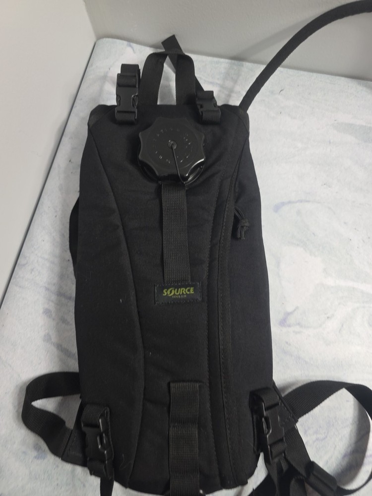 SOURCE HYDRATION SYSTEM W/ BLADDER, HOSE USMC TACTICAL Blackpack Bag