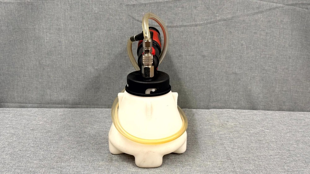 Snap-on Snapon BB9008 Brake Bleeder Vacuum Pump