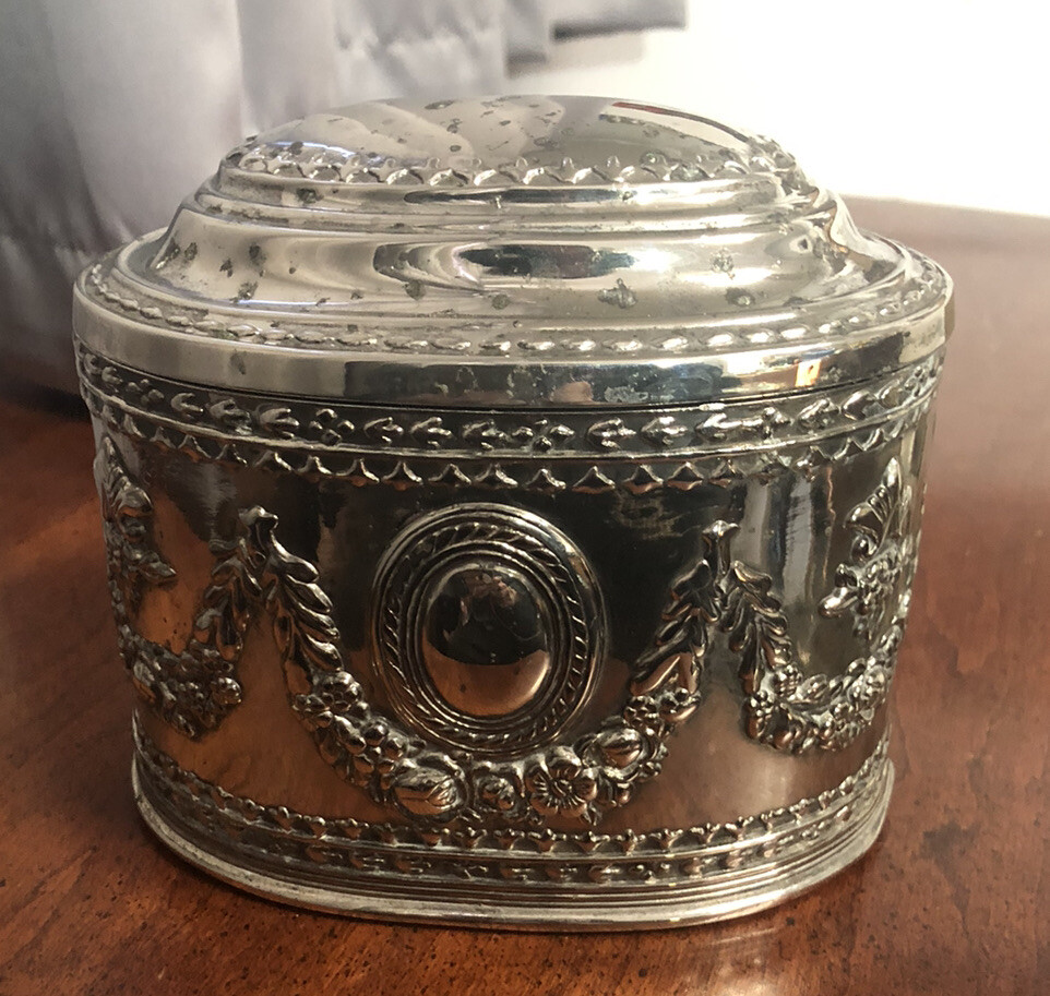 Vintage Style Silver Metal Jewelry Oval Box With A Red Velvet Lining