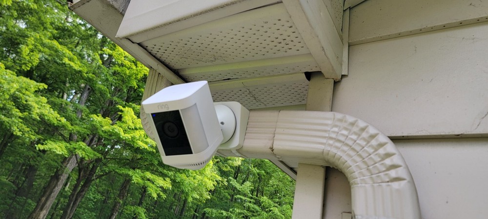 Horizontal Downspout Mount for Ring Spotlight Plus Camera