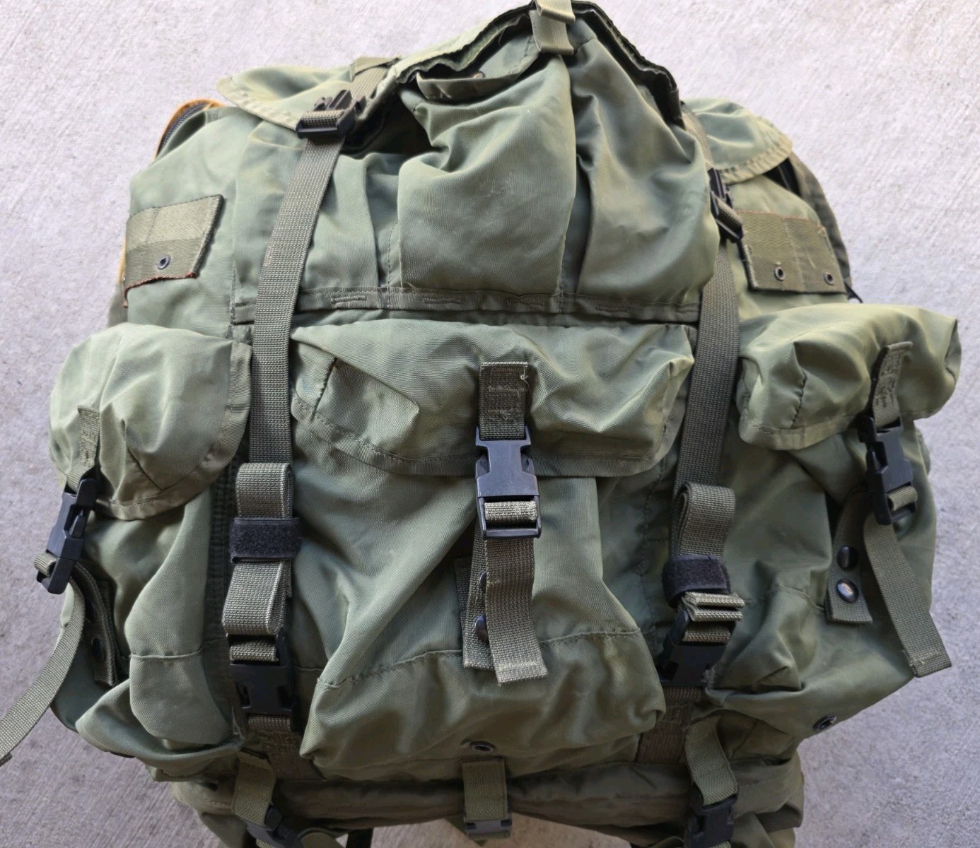 (Modifield) LARGE ALICE PACK W/ FRAME   And 2 Quart Canteen