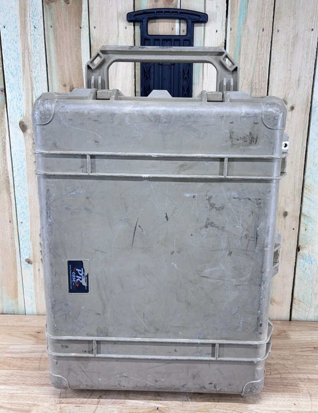 Pelican 1630 Protector Case Tan Transport Rolling Waterproof Used B/C