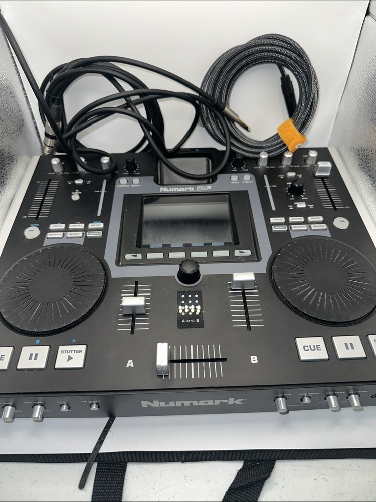 Numark iDJ2 DJ Mixing Console Compatible with iPod Mobile DJ System - TESTED