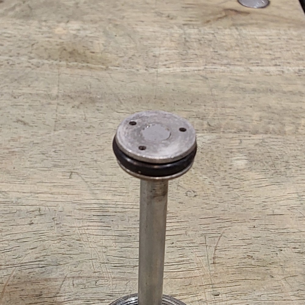 Thermos 8326 Lantern - Pump Plunger Assembly