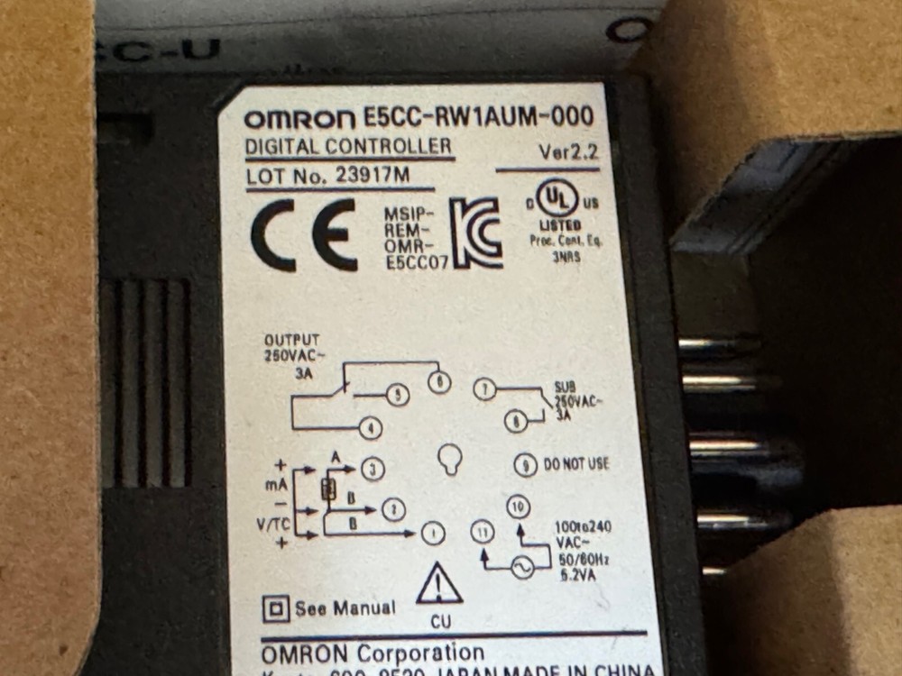 Omron, E5CC-RW1AUM-000, Digital Temp Controller