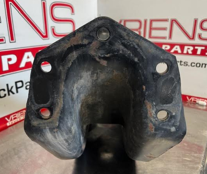 FREIGHTLINER CROSSMEMBER, ENGINE FRONT A15-23220-000