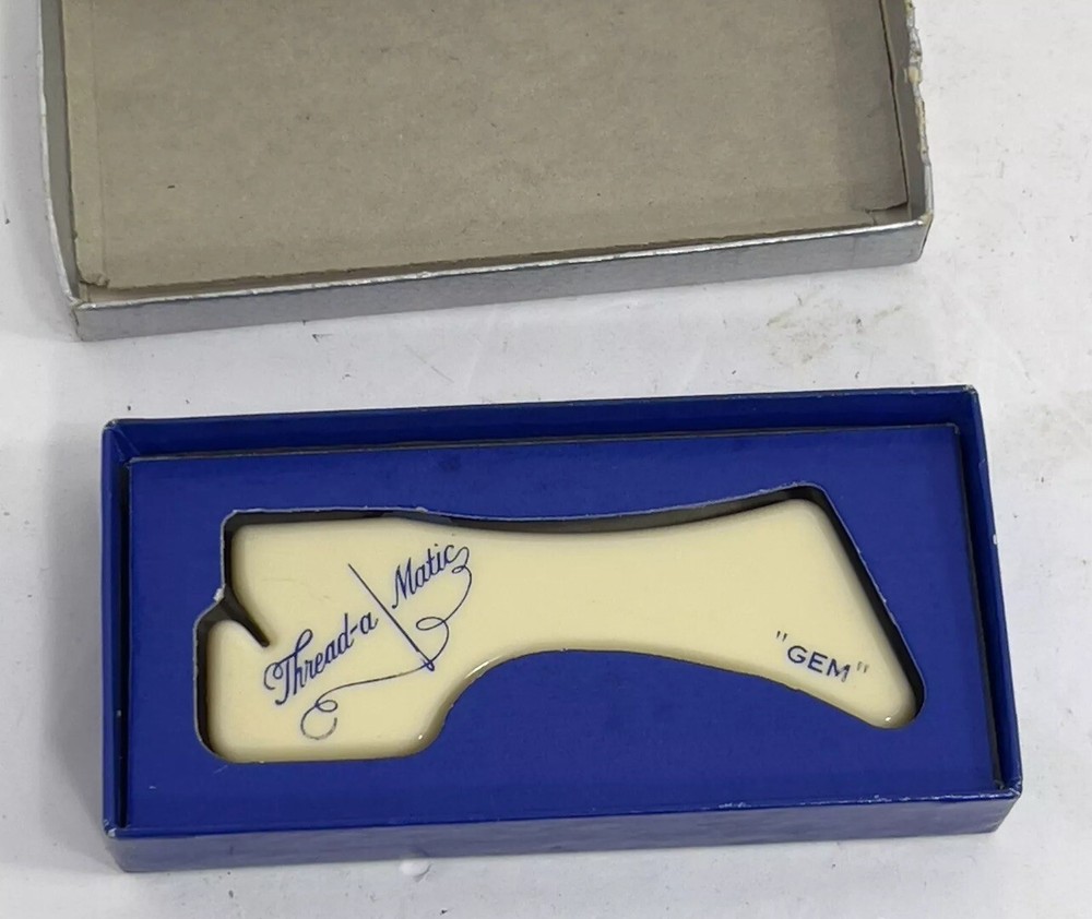 VTG Thread-a Matic "GEM" Sewing Automatic Needle Threader In Box