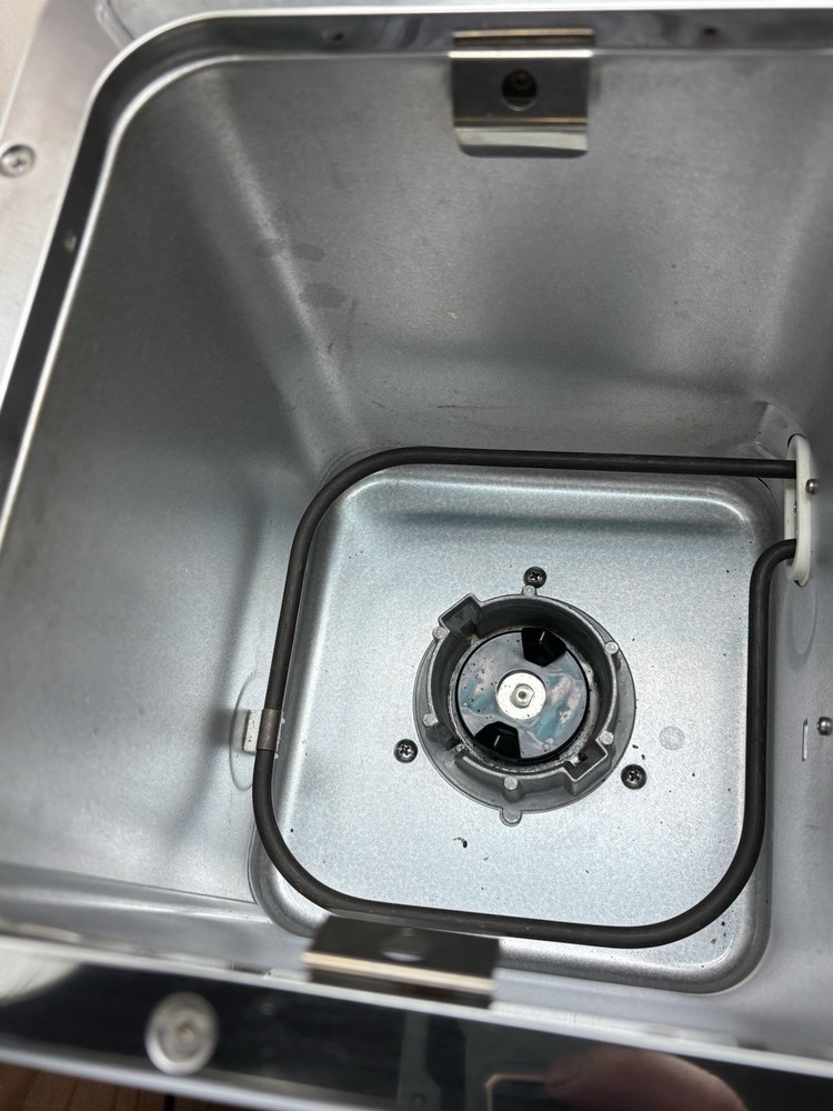 Breadman Plus Automatic Bread Maker machine, Model TR 700 Bread,dough,jam,french