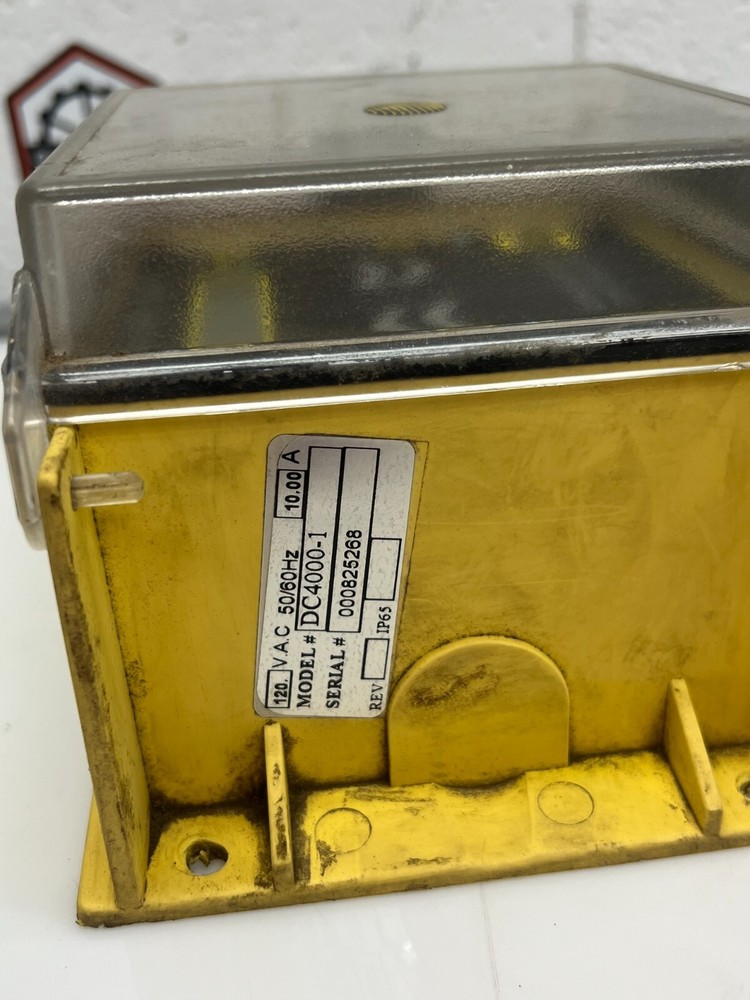 Milton Roy DC4000-1 Liquitron Conductivity Controller