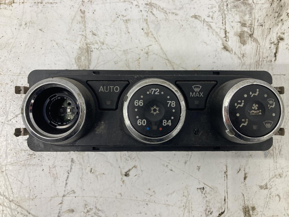 2013-2017 Peterbilt 579 Heater A/C Temperature Controls - Used