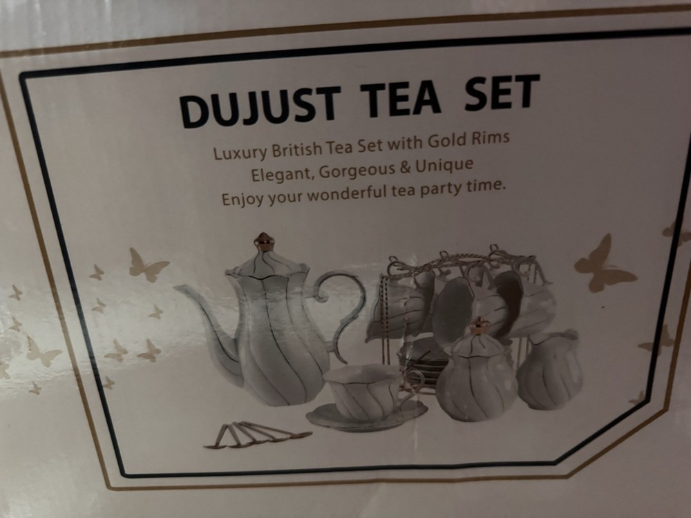Dujust Tea Set Tea Set/ Party NIB