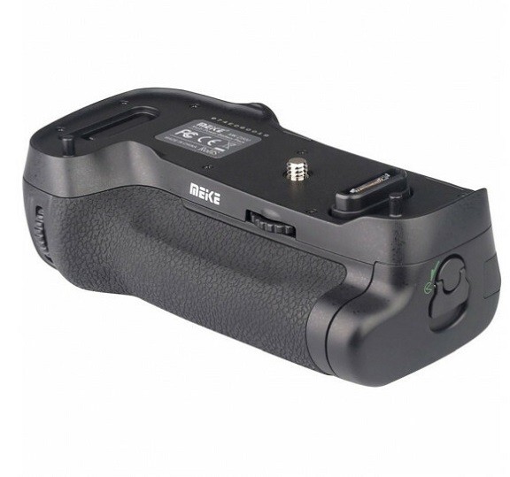 Nikon MB-D17 Multi Battery Power Pack/Grip for D500