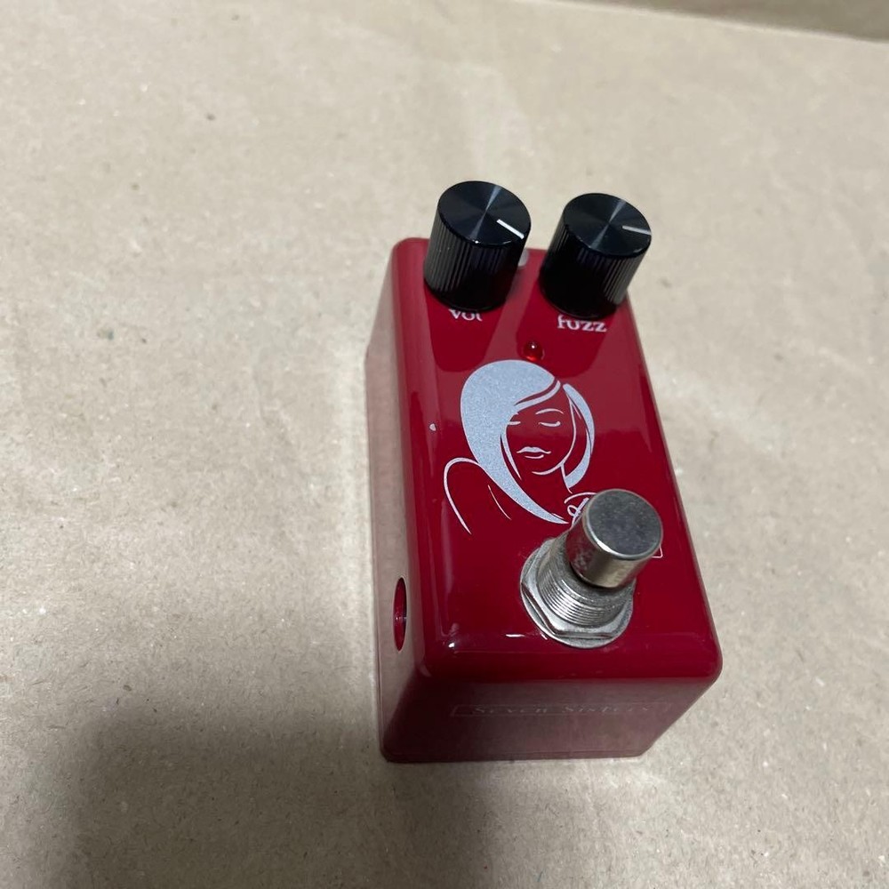 [Junk] Ruby Fuzz guitar effector *Volume is low