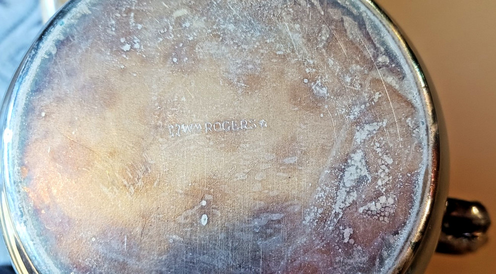 WM Rogers Silverplate Set Tea/Coffee Pot Creamer & Sugar Bowl with lid