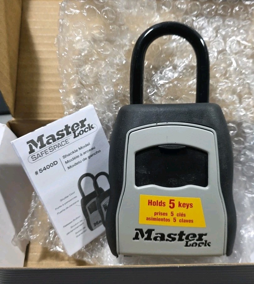 Master Lock 5400D Portable Lock Box Combination Realtors - Holds 5 Keys