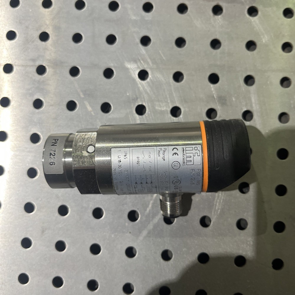 Efector, PN7226, Pressure Sensor Open Box