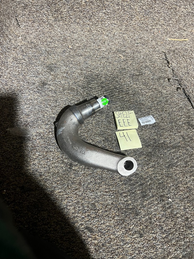 Dana 220DA141 Steering Idler Arm Gray