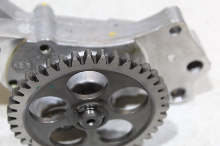 2019 DUCATI SCRAMBLER 400 ENGINE MOTOR OIL PUMP