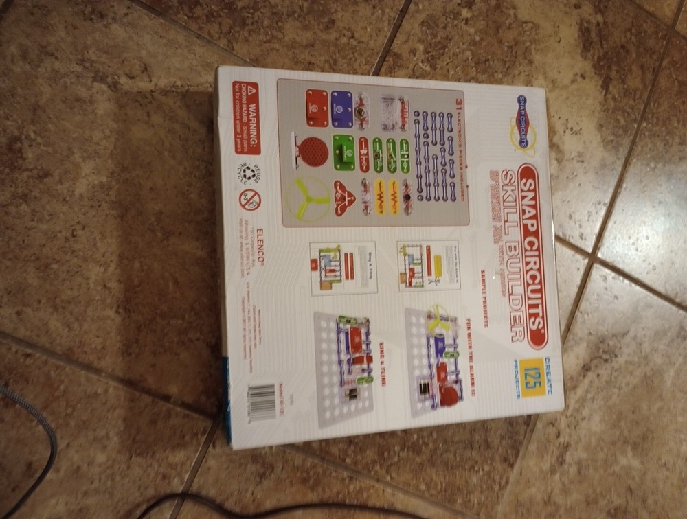 SNAP CIRCUITS SKILL BUILDER Create 125 Projects STEM Creative, Make Offer!