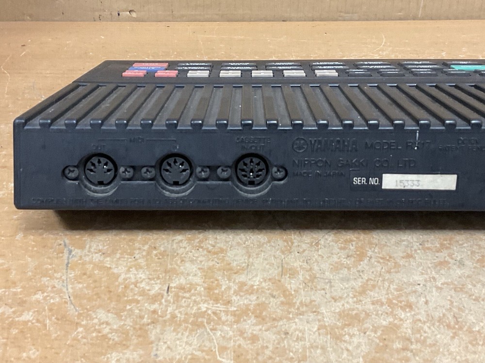 Yamaha RX17 Digital Drum Machine Rhythm Composer Sequencer