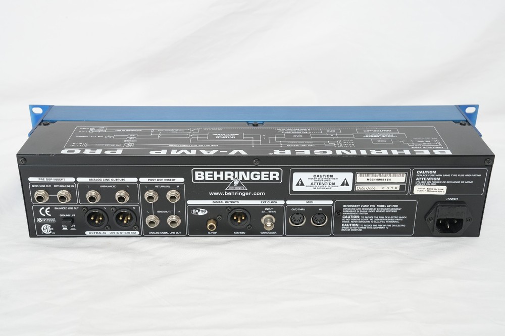 BEHRINGER V-AMP PRO Guitar Amp Simulator/Multi-Effects , Excellent Condition
