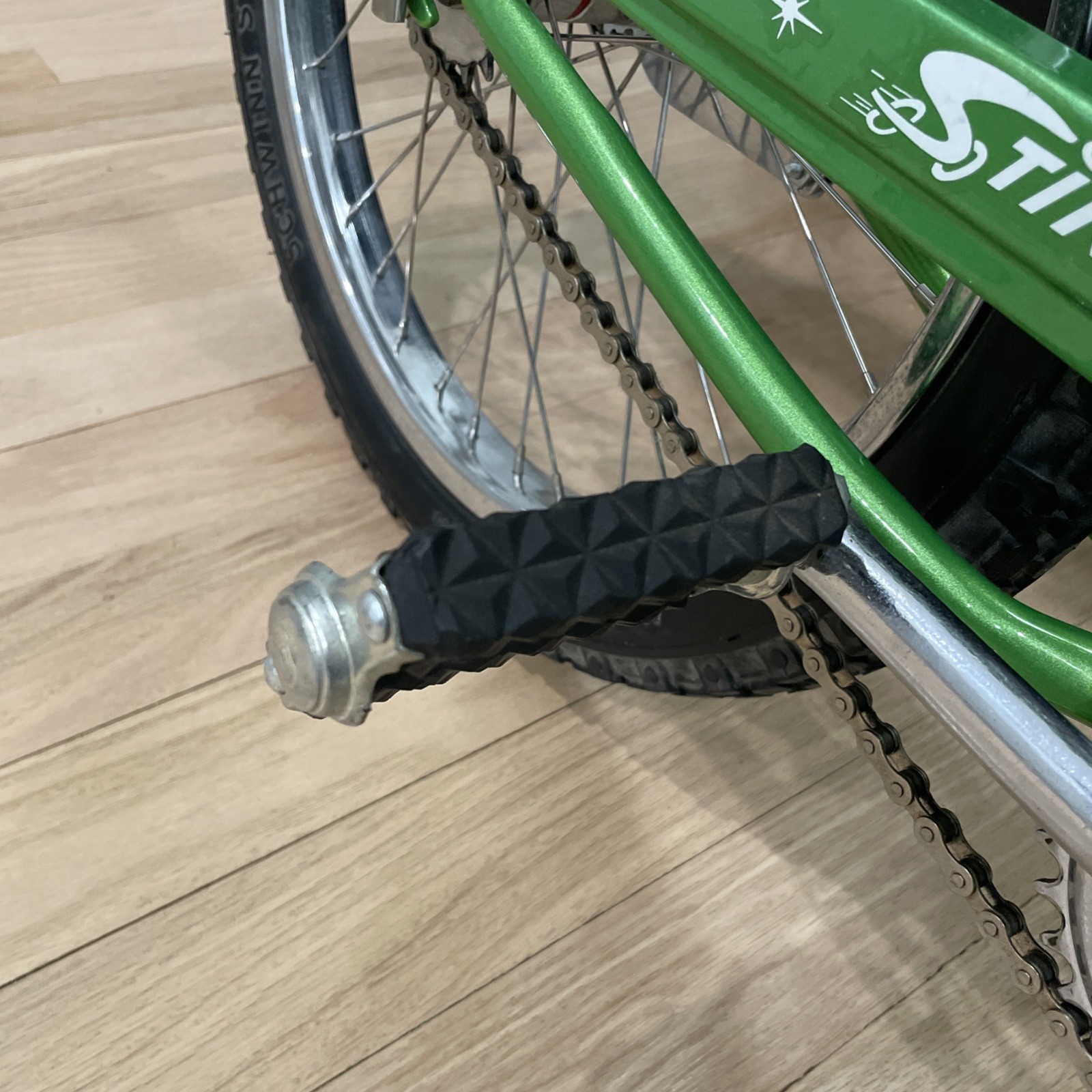 Schwinn Stingray 1963 1/2 Flamboyant Lime Green Solo Polo (Beautiful)