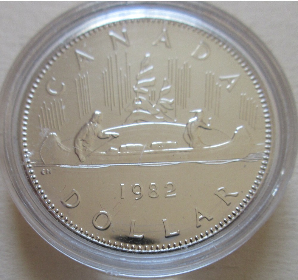 1982 Canada Cased PROOF ONE DOLLAR Coin. MINT UNC. (RJX)