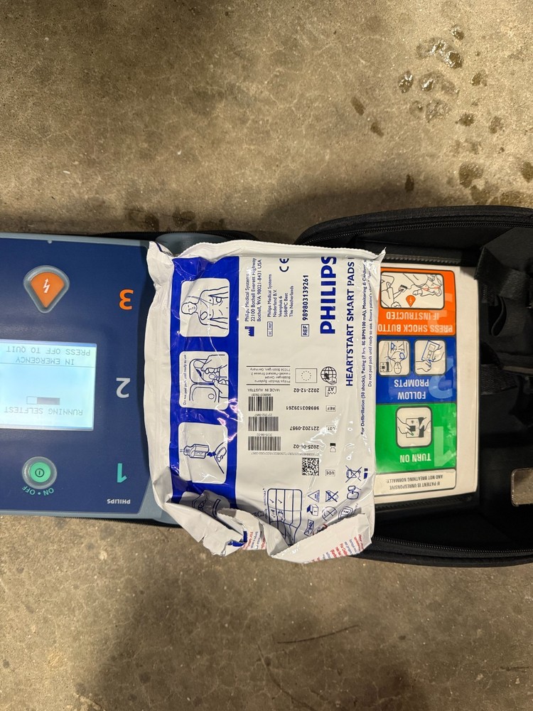 Philips Heartstart FR2+ Automated External Defibrillator AED