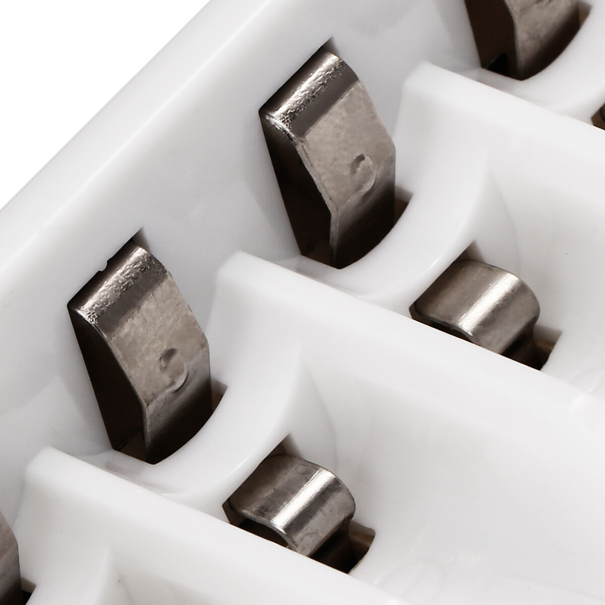 EBL 800/1100/2300/2800mAh AA AAA NI-MH Rechargeable Batteries + LCD Charger Lot