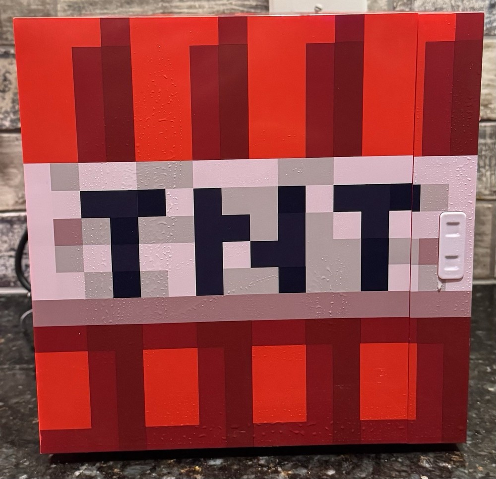 Minecraft Red TNT 9 Can Mini Fridge Light Up LED Lighting