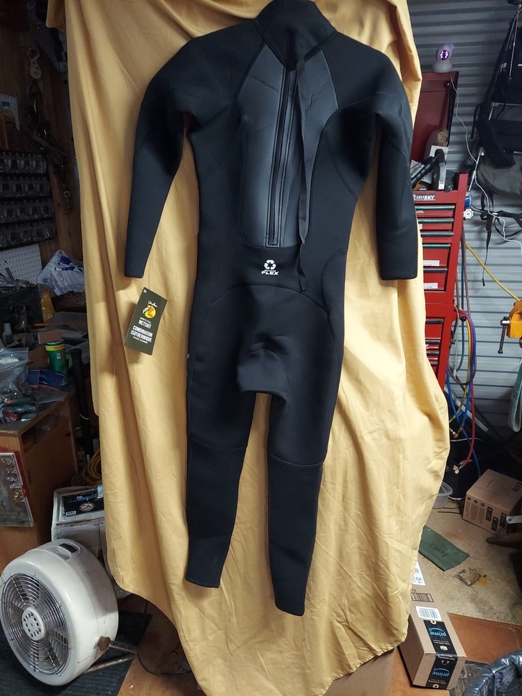 Bass Pro Shops Full Wetsuit for Men Size Medium