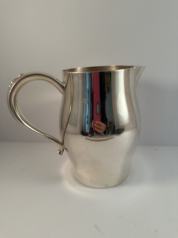 VINTAGE Oneida Silverplated Water Pitcher or Jug