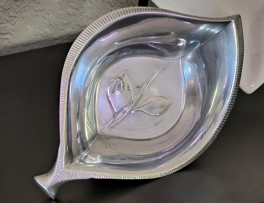 REED & BARTON Leaf Candy Dish Silver Tone CIRCA 1980 Combed Edge Footed $ SALE $