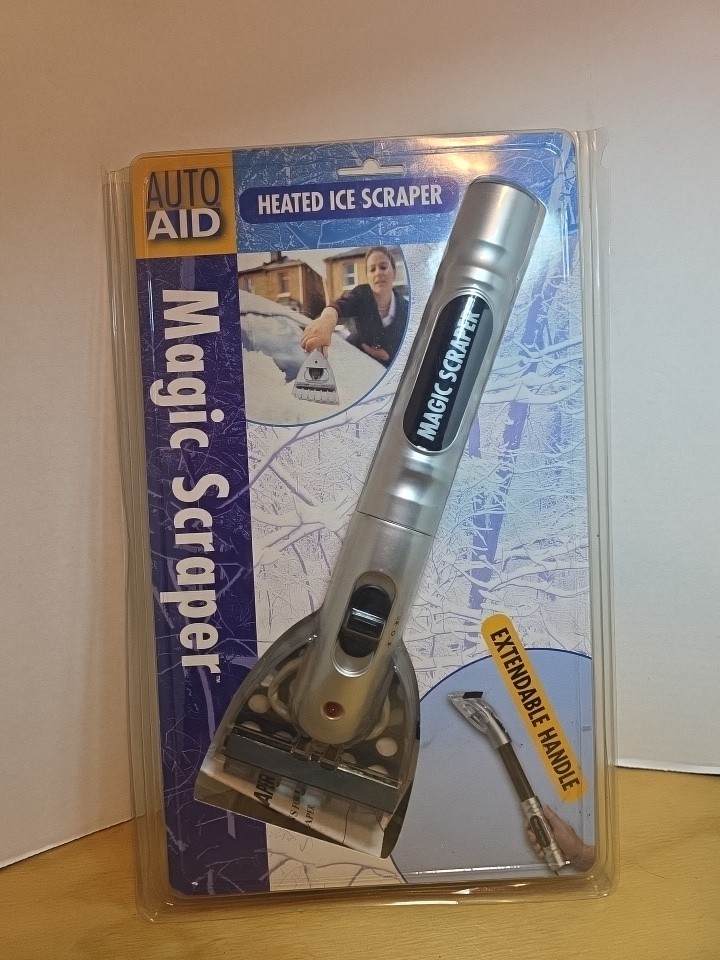 Heated Ice Scraper Vehicles Magic Retractable Extendable Handle To 18'' New