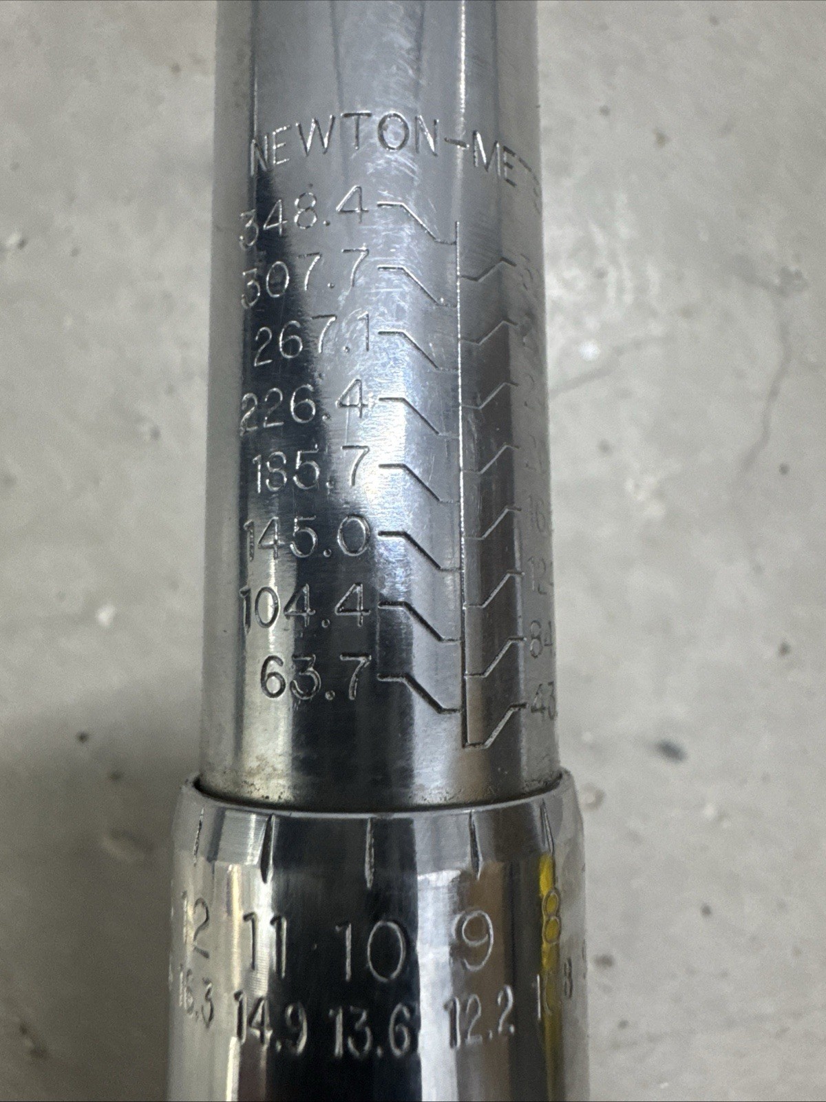 K-D KD Tools 1/2" Drive Micrometer 2952 Torque Wrench 25-250 ft-Lbs Made In USA