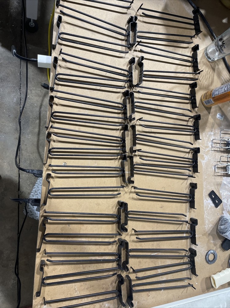 Uline Gridwall Scammer Hook 8” X 32