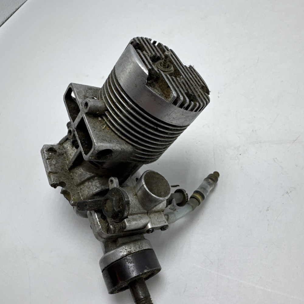 Fox Eagle RC Model Airplane Engine Made In USA Vintage