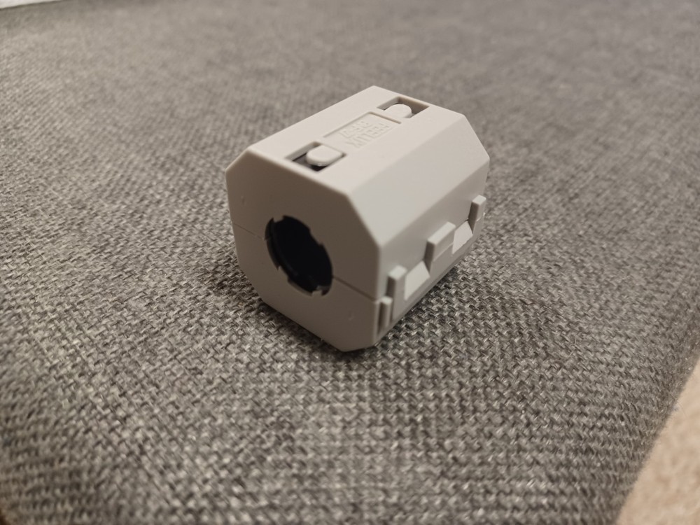 FEELUX BNF-18 Split Ferrite Core EMI Interference Filter Round Cable Clamp