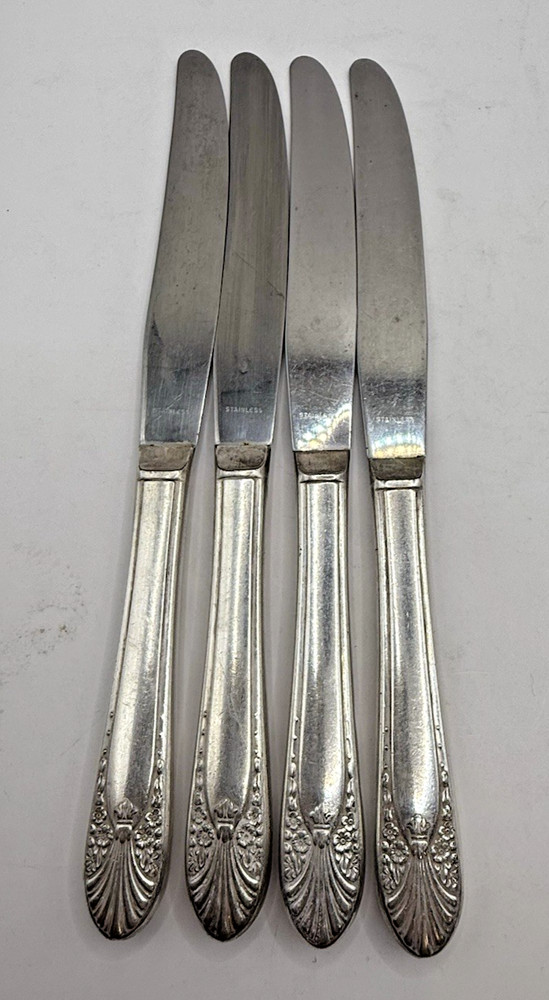 Crown Silverplate Radiance Flatware  Set 4 dinner knives. 9"