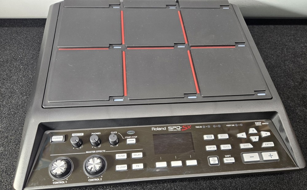 Roland Percussion Sampling Pad with 4GB Internal Memory, Black (SPD-SX)