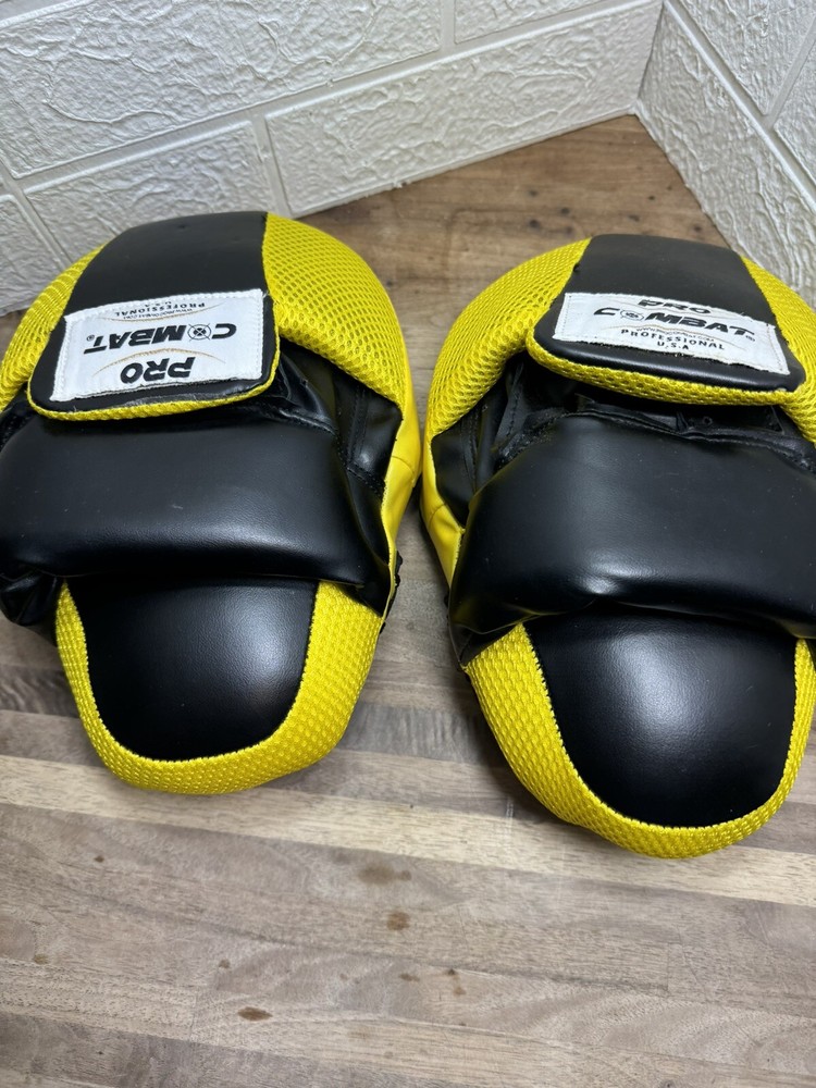 Pro Combat USA Punch Mitts Pair