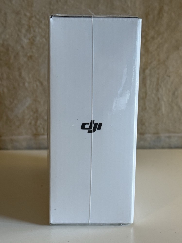 DJI Mic Mini (1 TX + 1 RX) Wireless Lavalier Microphone [iPhone/Camera/Android]