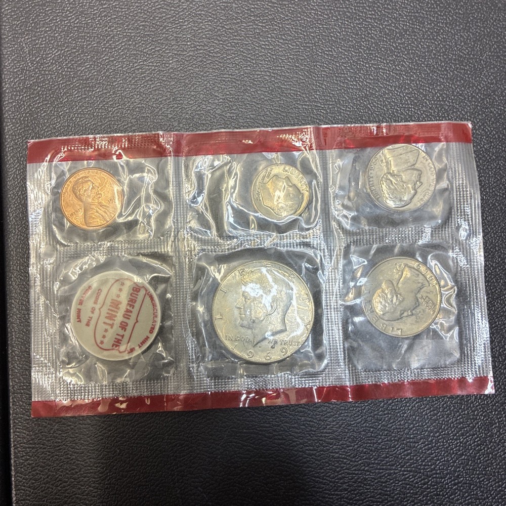 1969 U.S. Mint Uncirculated Coin Set Original Sealed Packaging