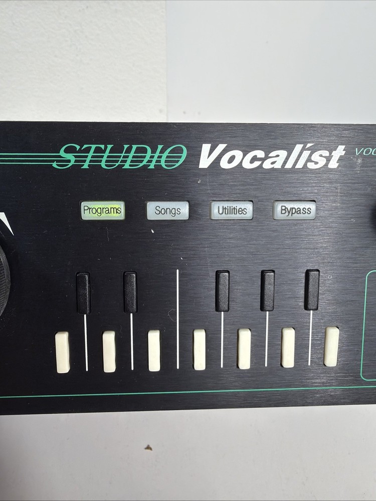 DIGITECH STUDIO VOCALIST RACK MOUNT STUDIO EFFECT VOCAL HARMONY PROCESSOR