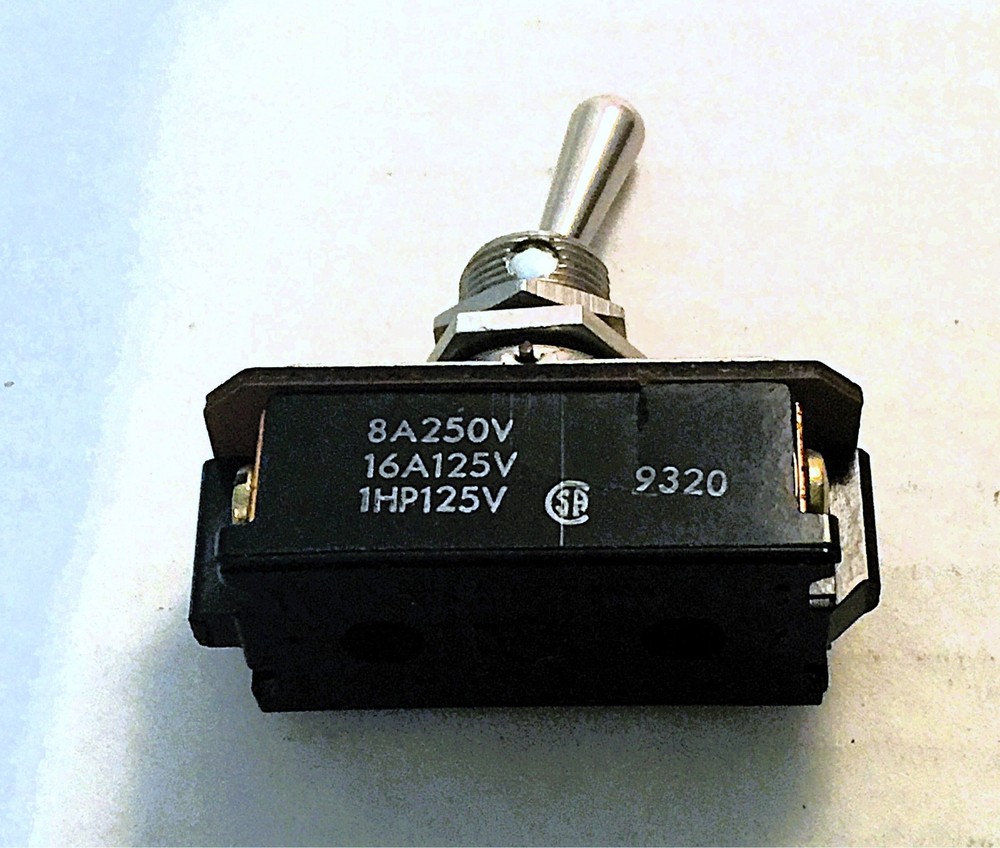 CUTLER HAMMER 9320 TOGGLE ON/OFF SWITCH